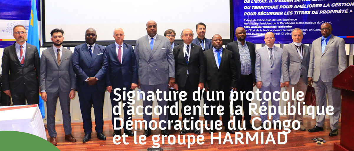 Permalien vers:SIGNATURE D’UN PROTOCOLE D’ACCORD ENTRE LA REPUBLIQUE DEMOCRATIQUE DU CONGO ET LE GROUPE HARMIAD
