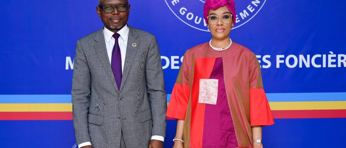 Permalien vers:S.E. MADAME O&rsquo;Neige N&rsquo;SELE, MININISTRE DES AFFAIRES FONCIERES, A REÇU EN AUDIENCE LE REPRESENTANT RESIDENT DU PNUD EN RDC, M. Damien MAMA